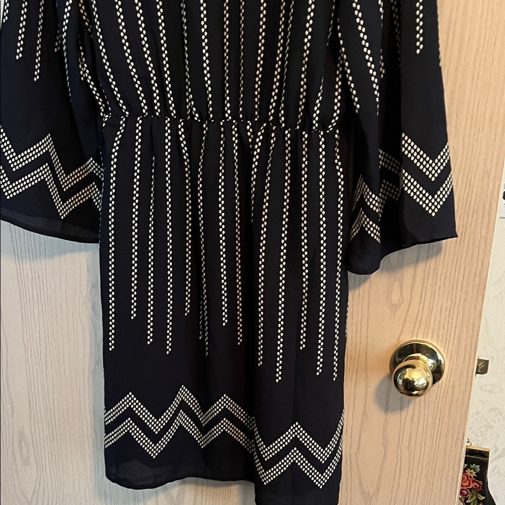 Dex Blue and White Patterned Long Sleeve Dress - Picture 7 of 9